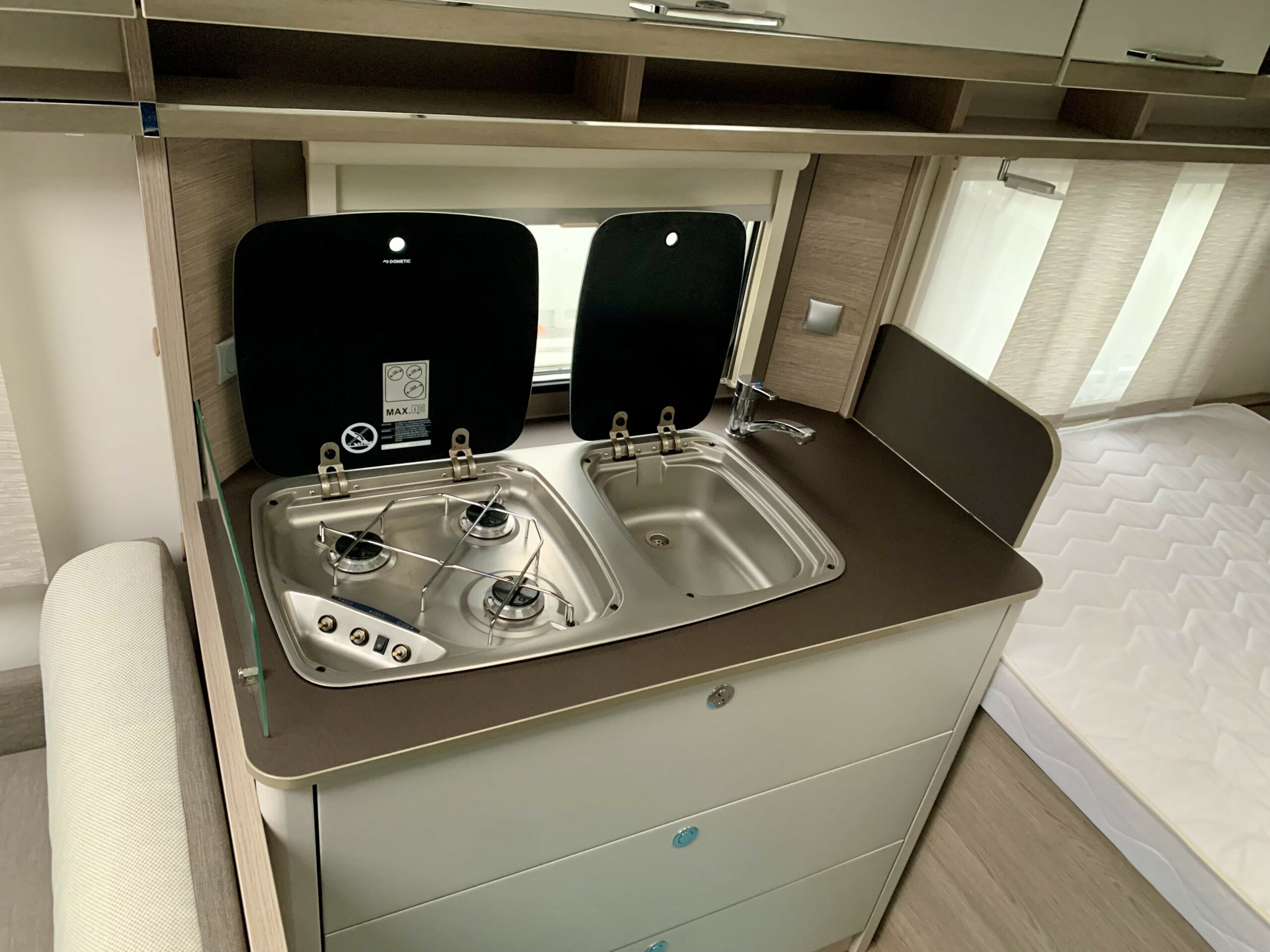 BURSTNER 395 TS PREMIO – Image 3