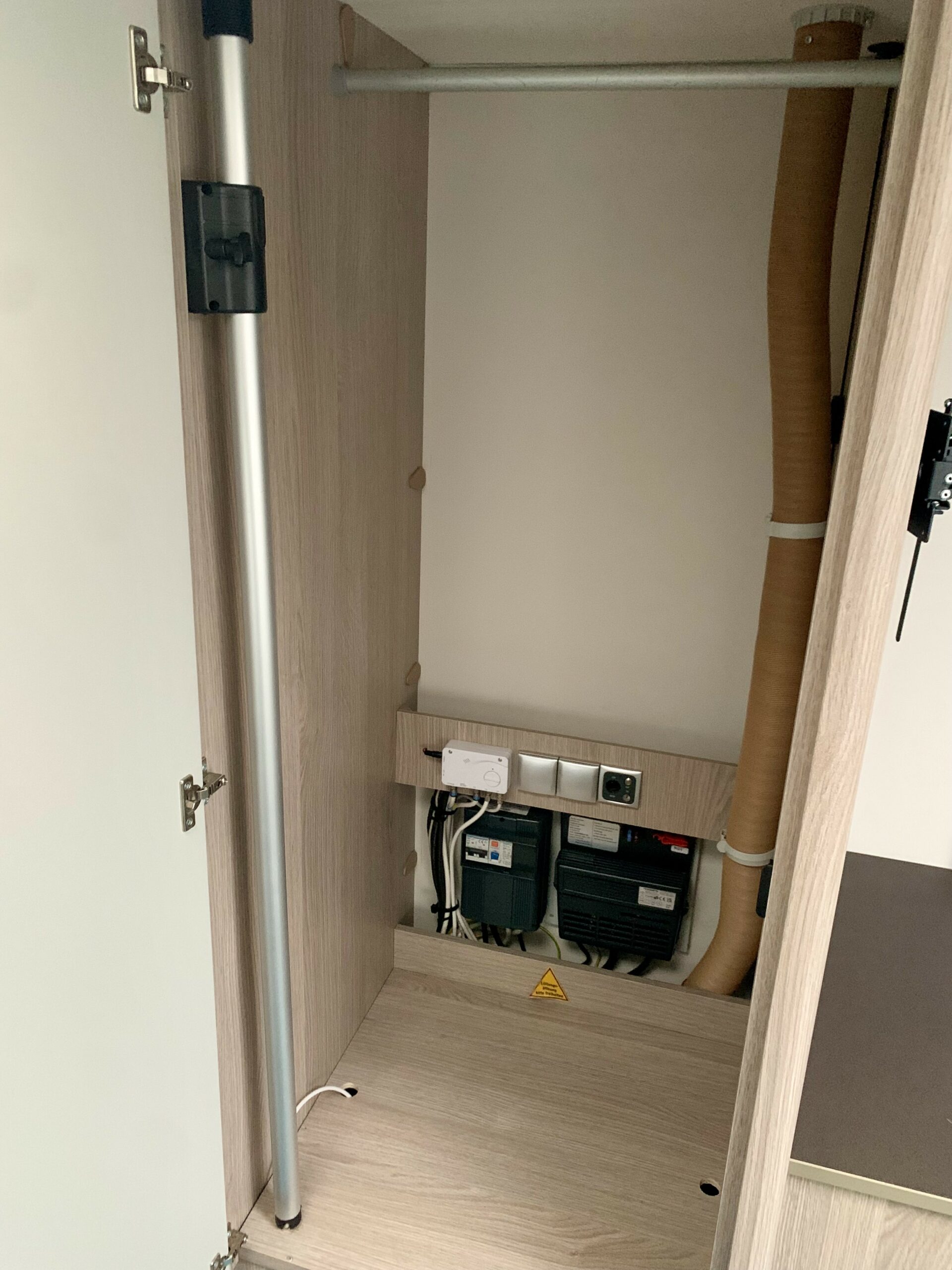 BURSTNER 395 TS PREMIO – Image 5