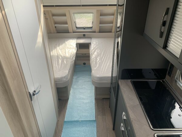 HOBBY 945 UL DE LUXE 2026 – Image 2