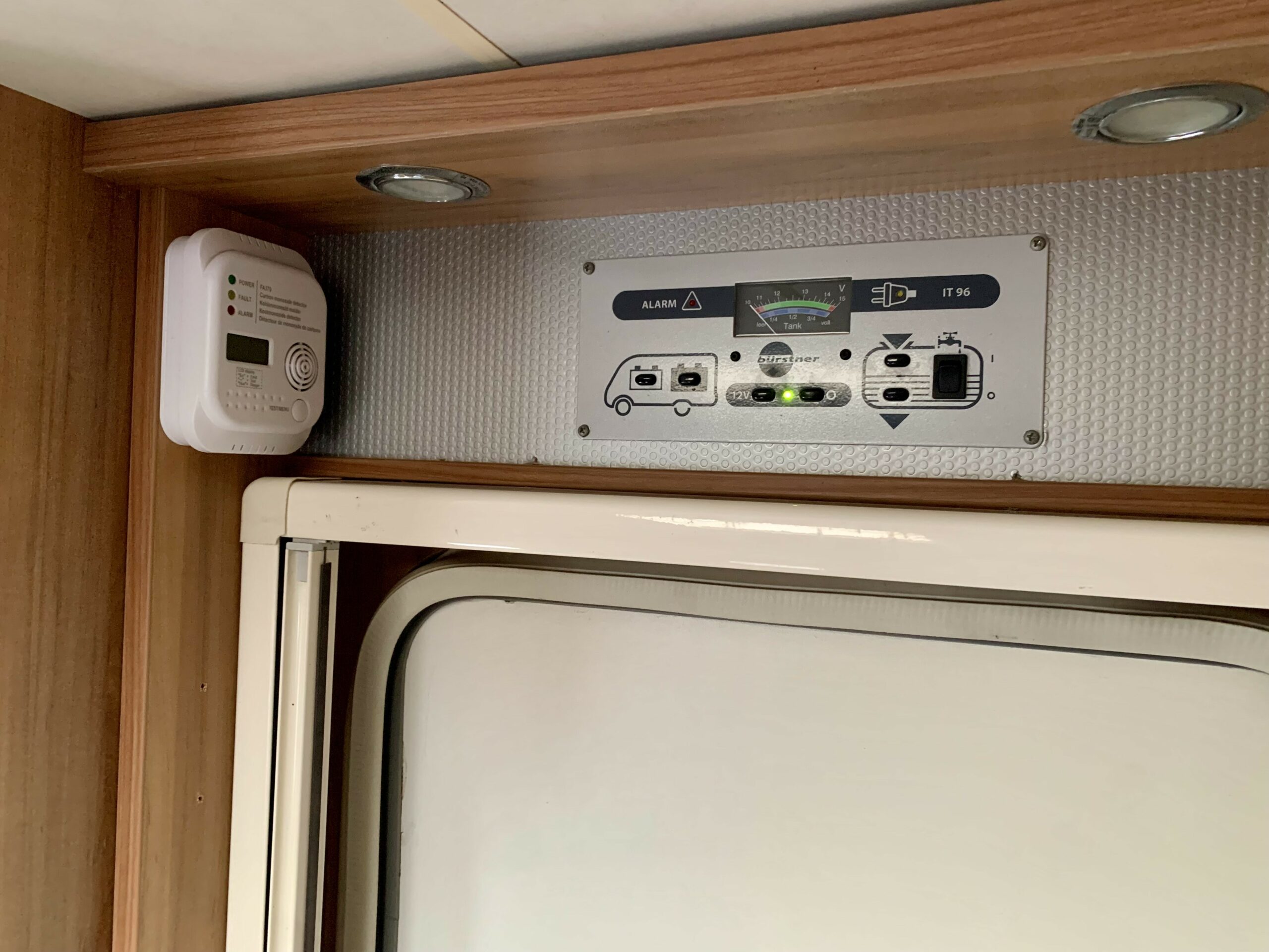 CAMPING-CAR BURSTNER NEXXO T610 – Image 12