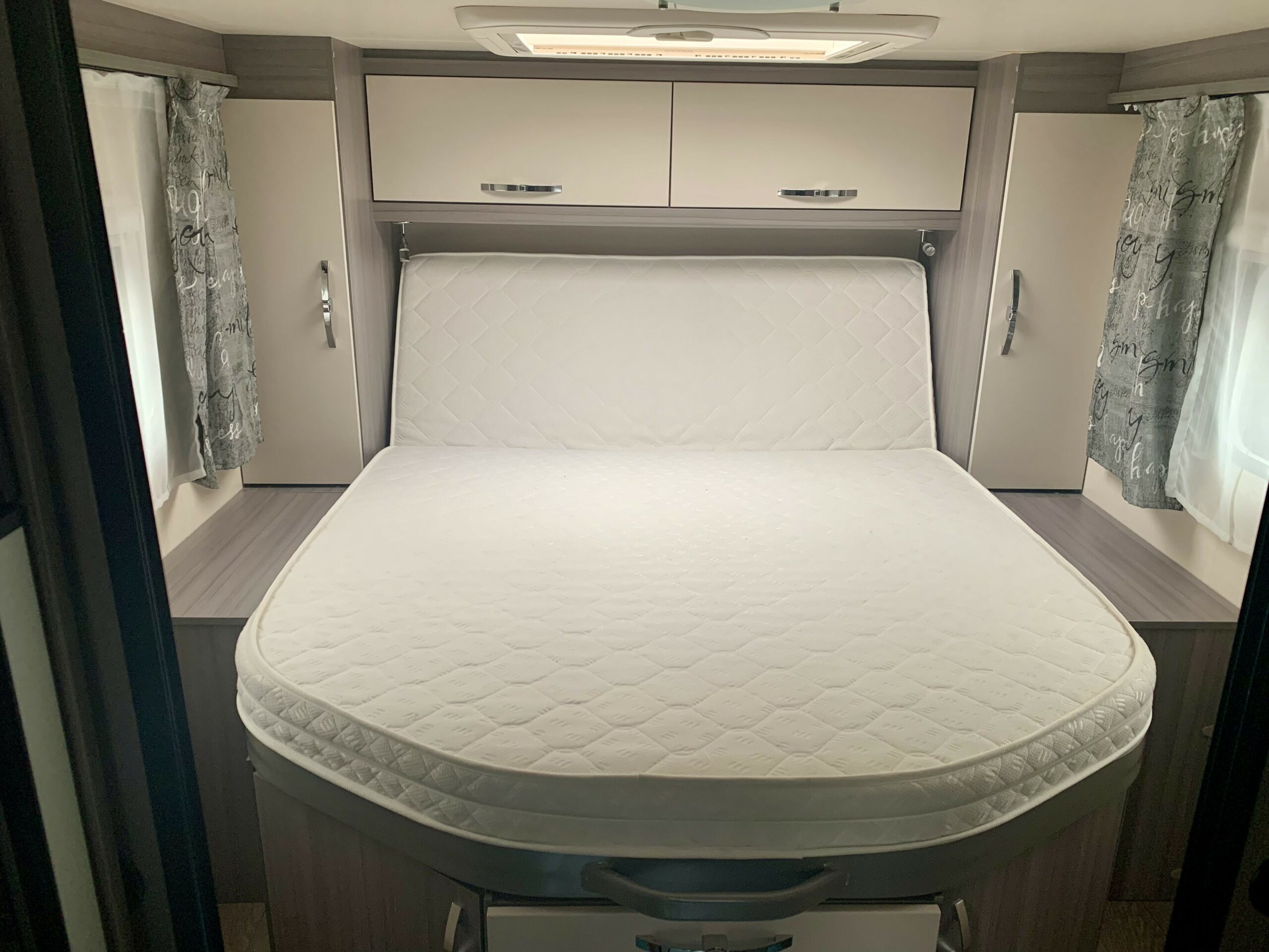 CAMPING-CAR HOBBY V65 GQ – Image 3