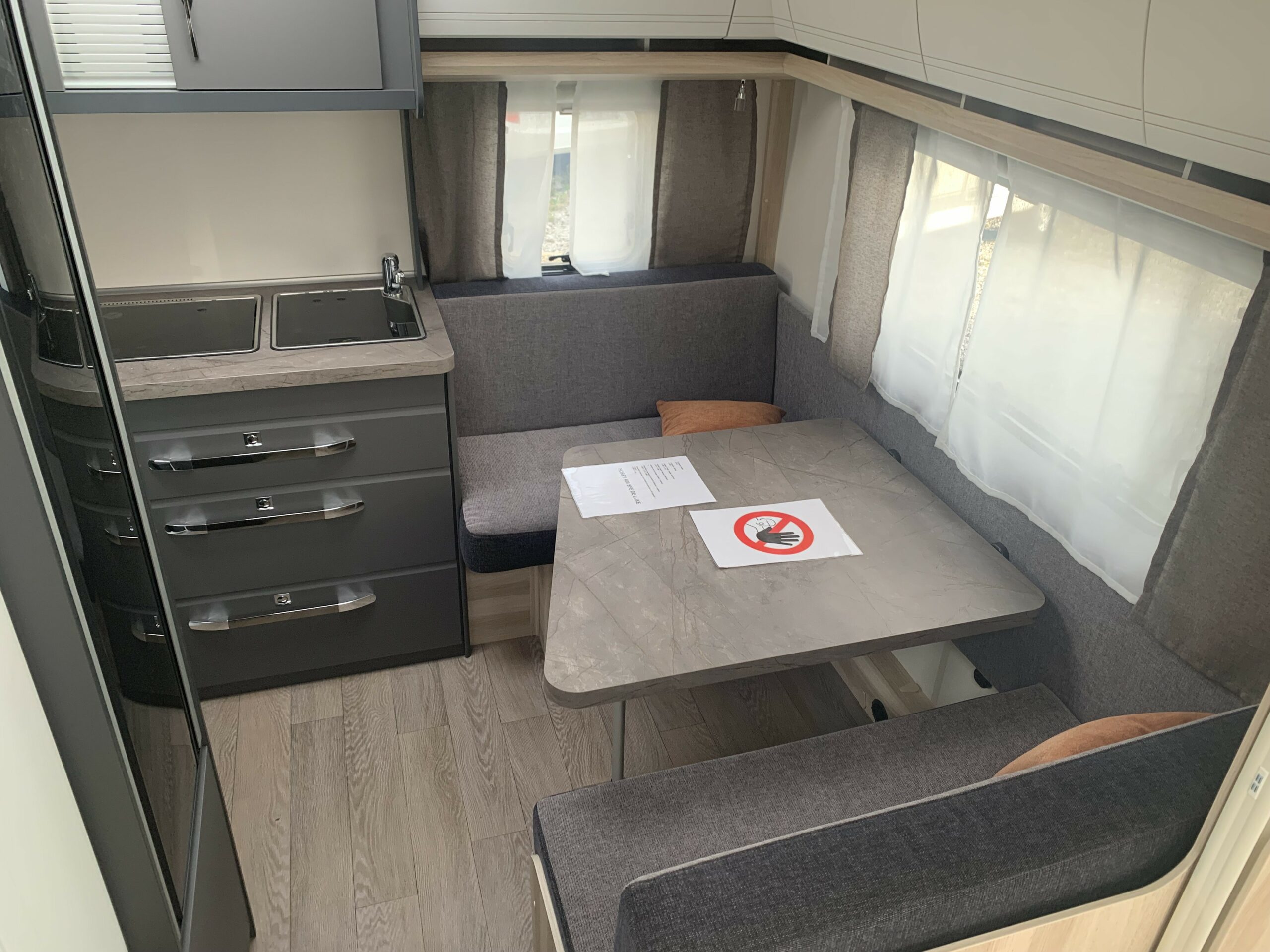 CARAVANE 400 SFE DE LUXE – Image 6