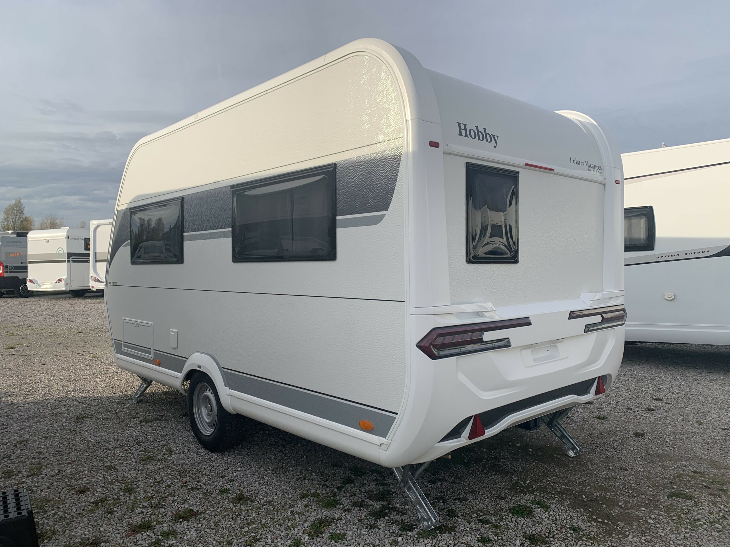 CARAVANE HOBBY 460 SFF LUXE – Image 7