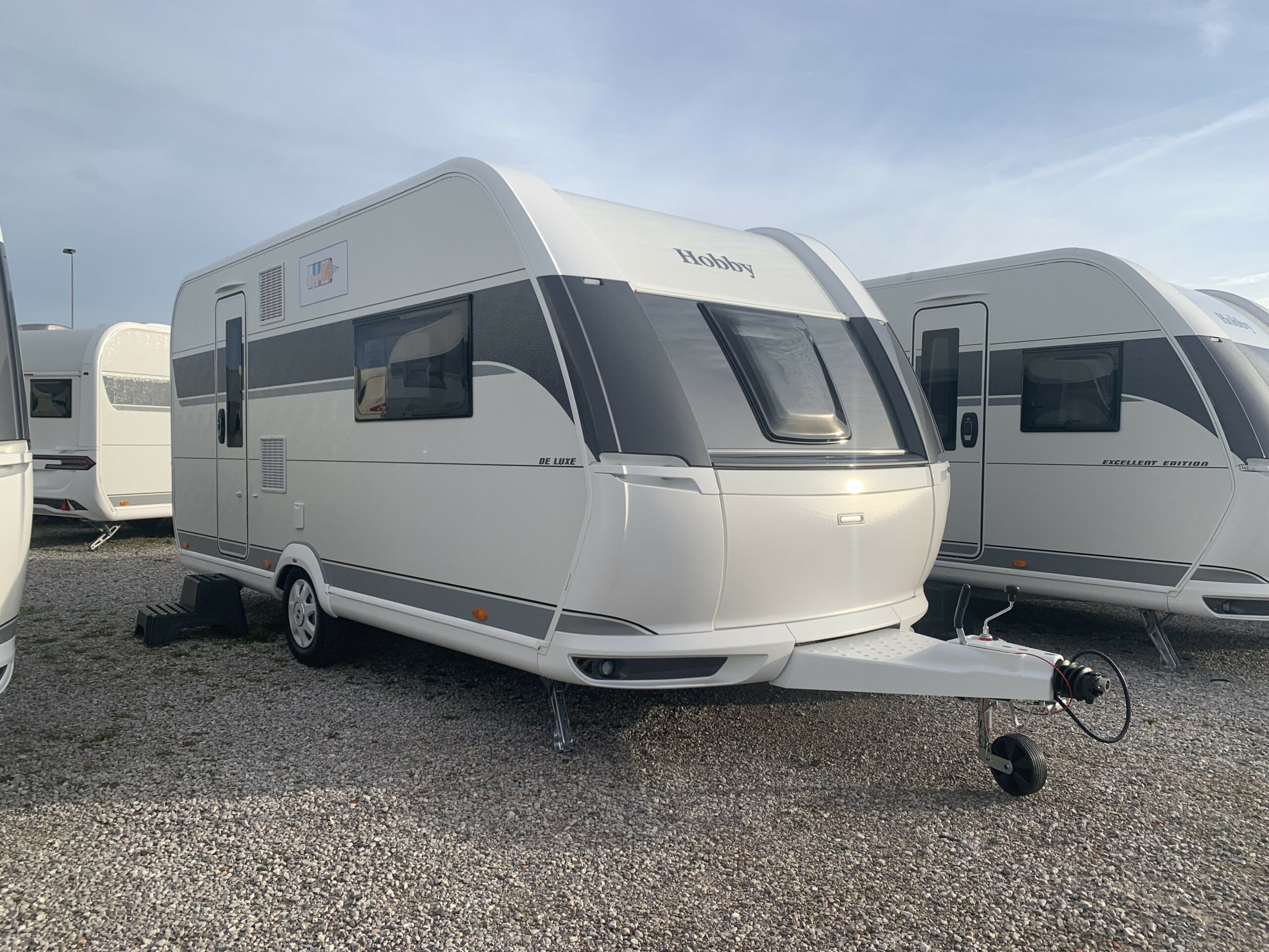 CARAVANE HOBBY 460 SFF LUXE