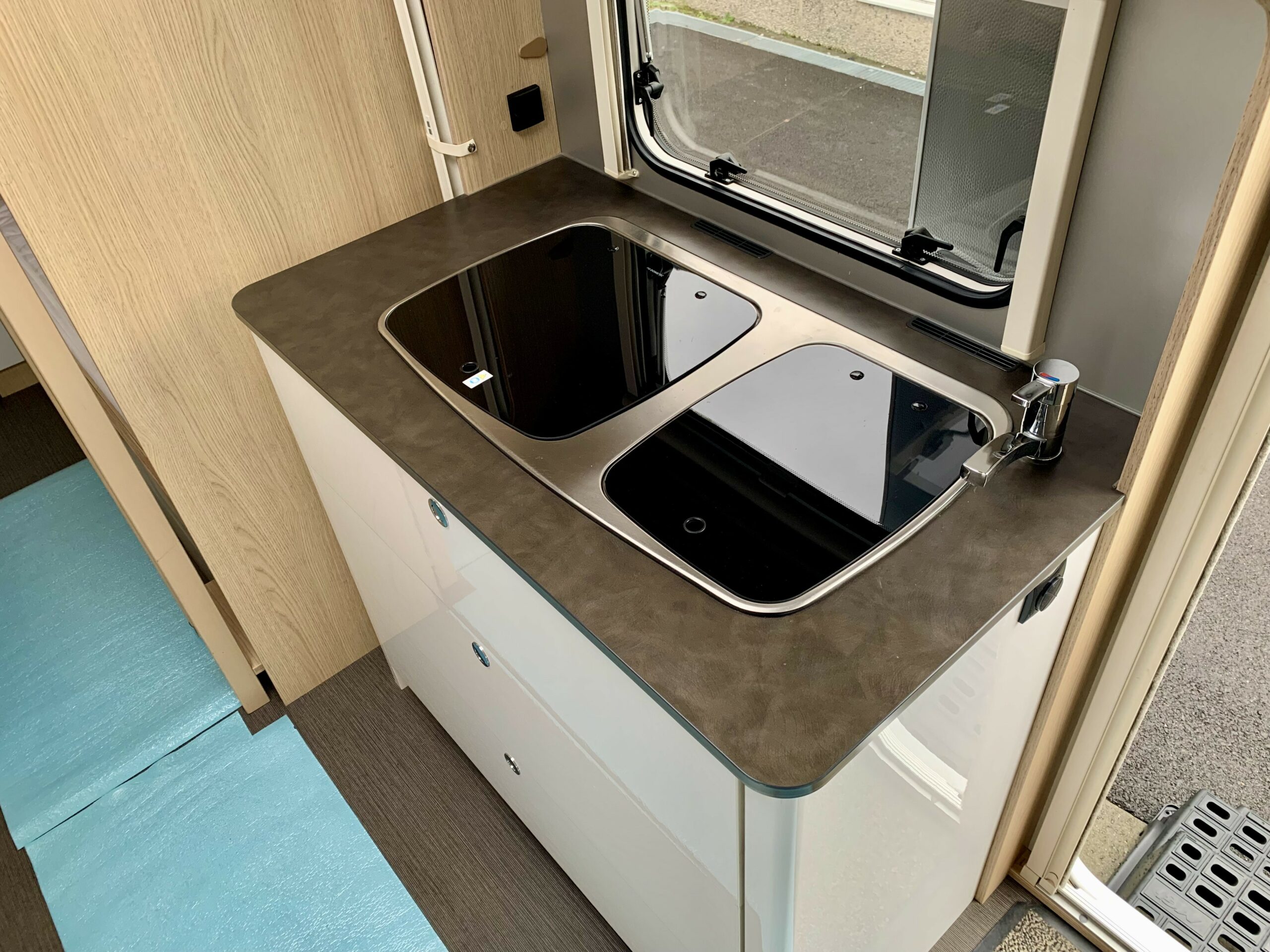 HYMER/ERIBA LIVING 555 XL – Image 6