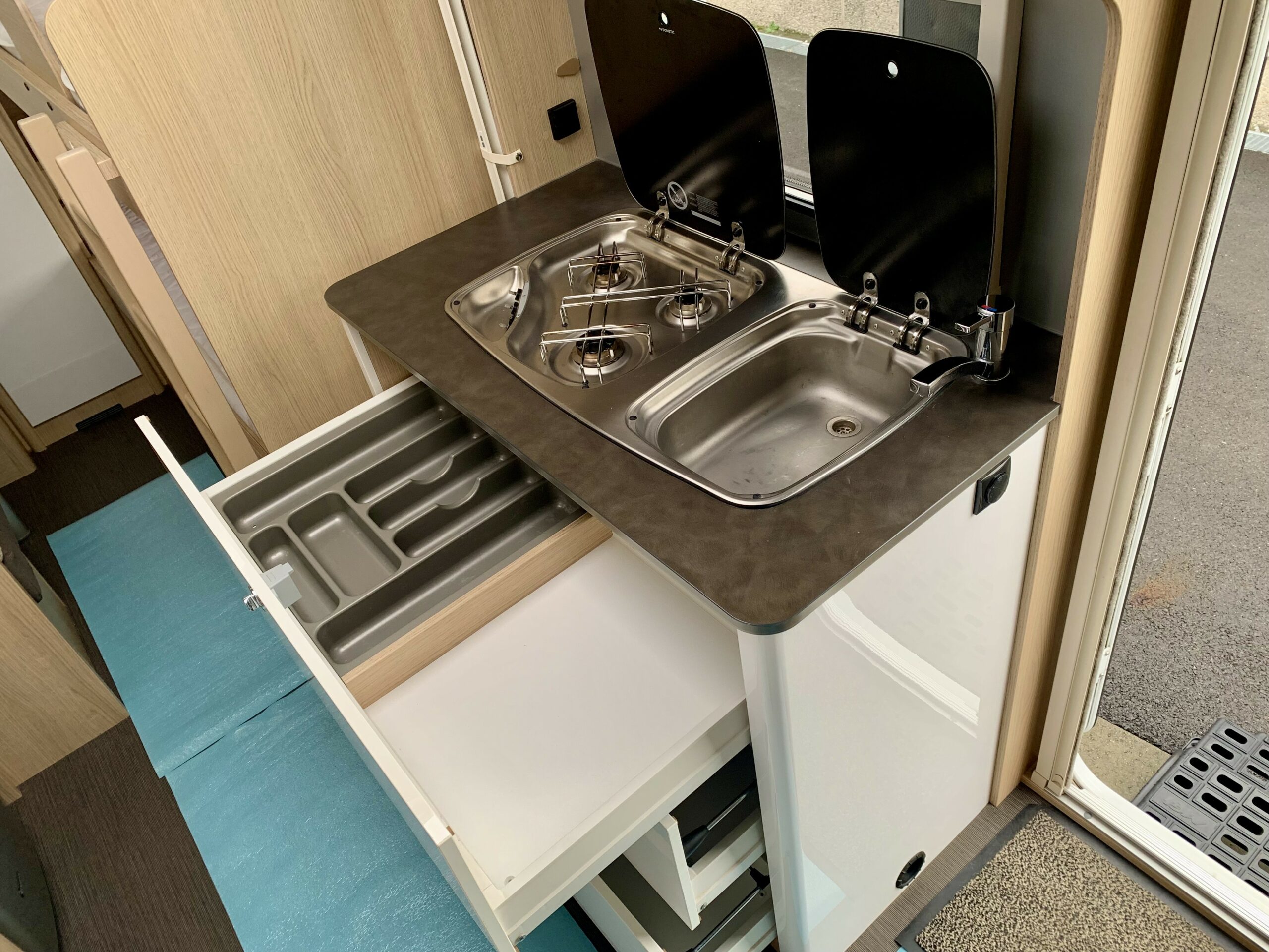 HYMER/ERIBA LIVING 555 XL – Image 7