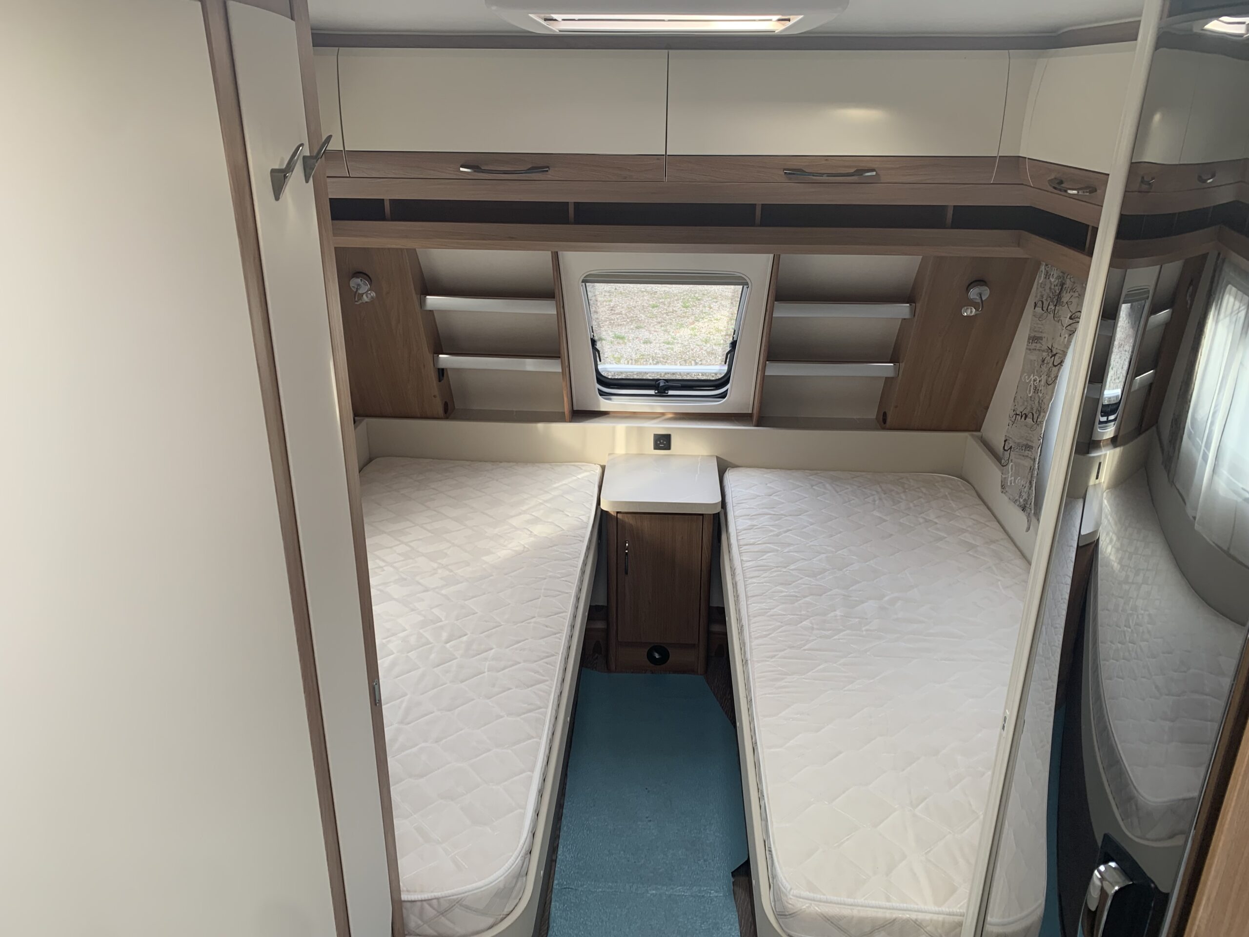 CARAVANE HOBBY 495 UL DE LUXE – Image 3