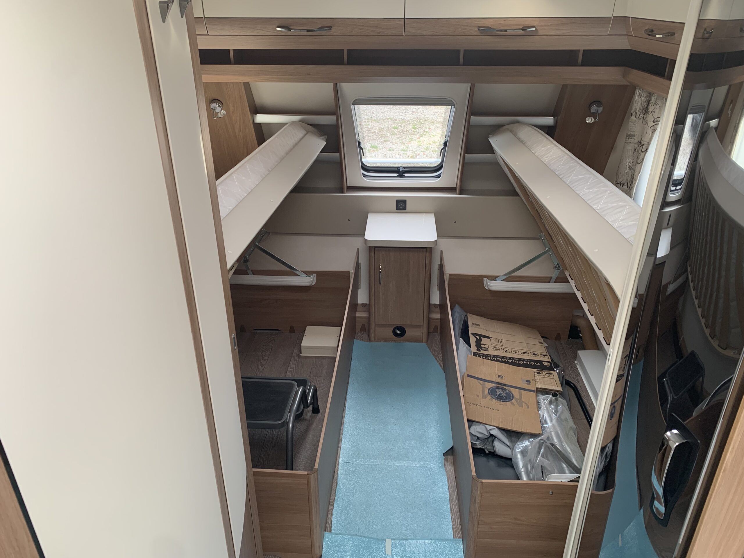 CARAVANE HOBBY 495 UL DE LUXE – Image 4