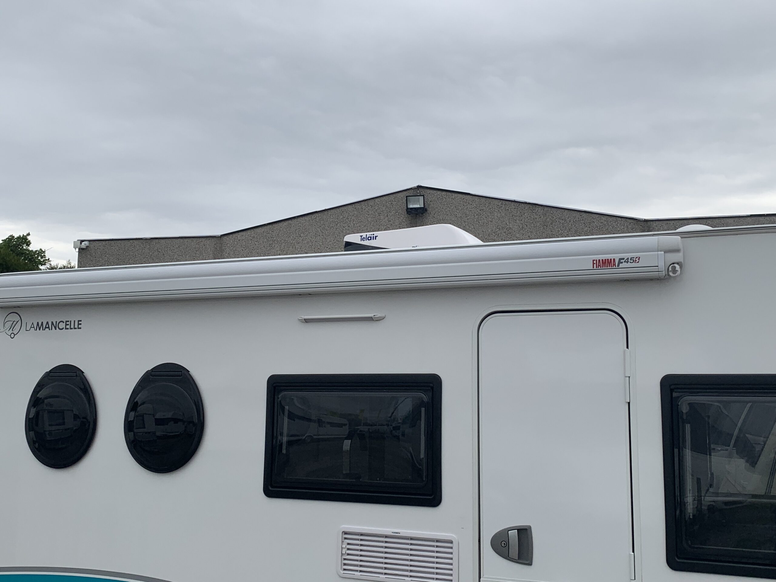 CARAVANE LA MANCELLE 440 FANTAISY – Image 16