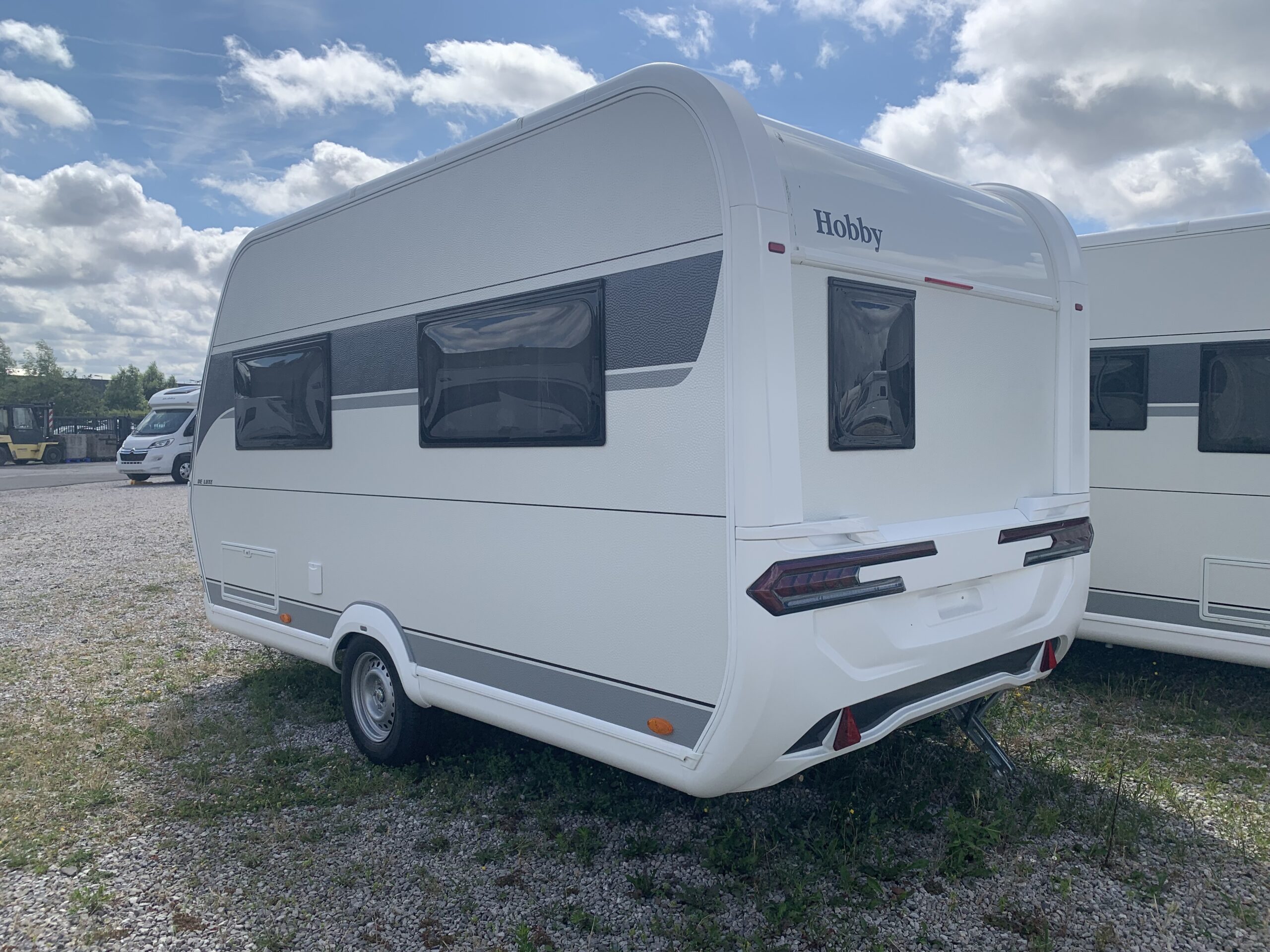 CARAVANE HOBBY 400 SFE DE LUXE 2026 – Image 15