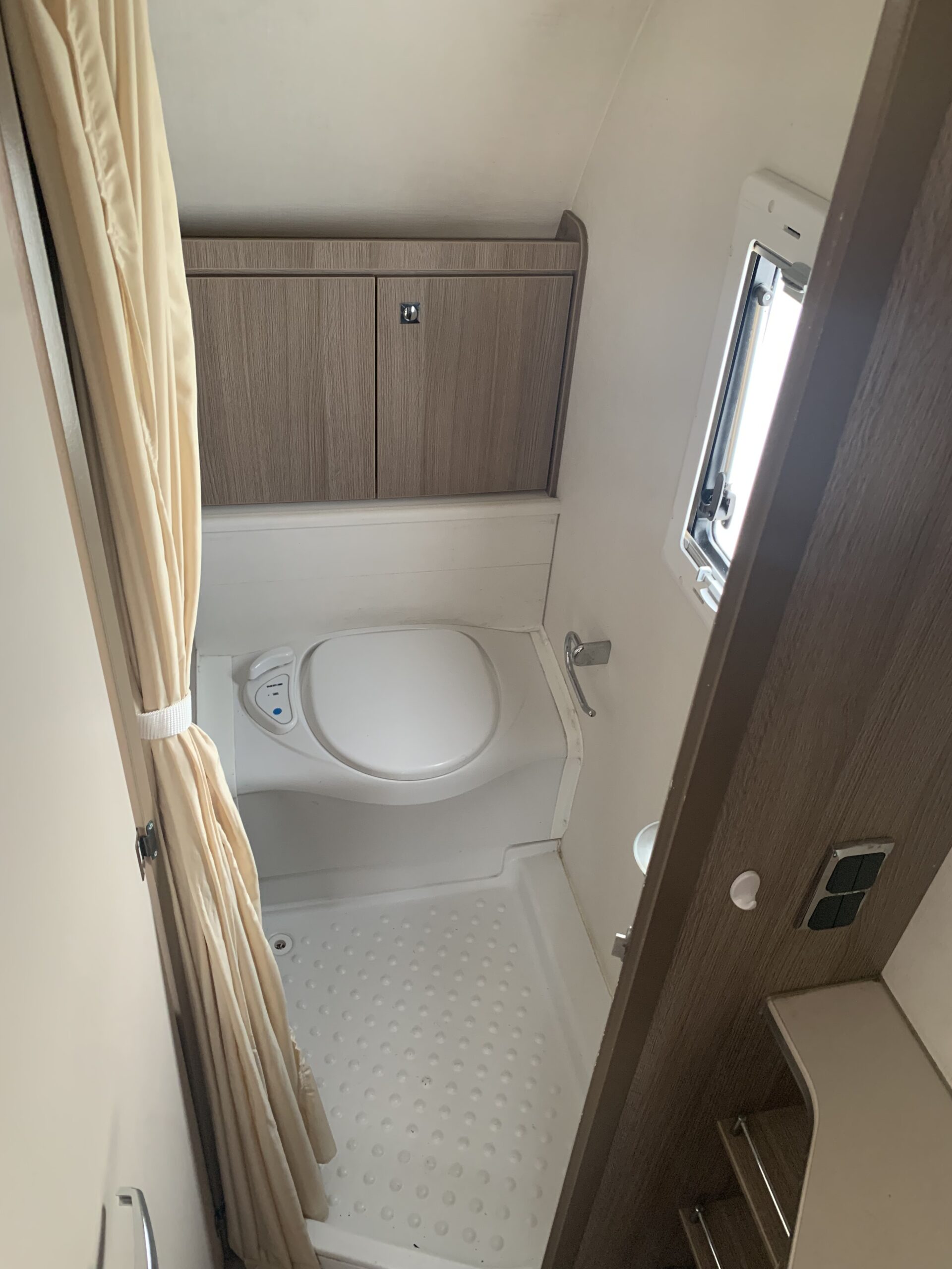 CARAVANE CARAVELAIR 420 ALLEGRA – Image 6