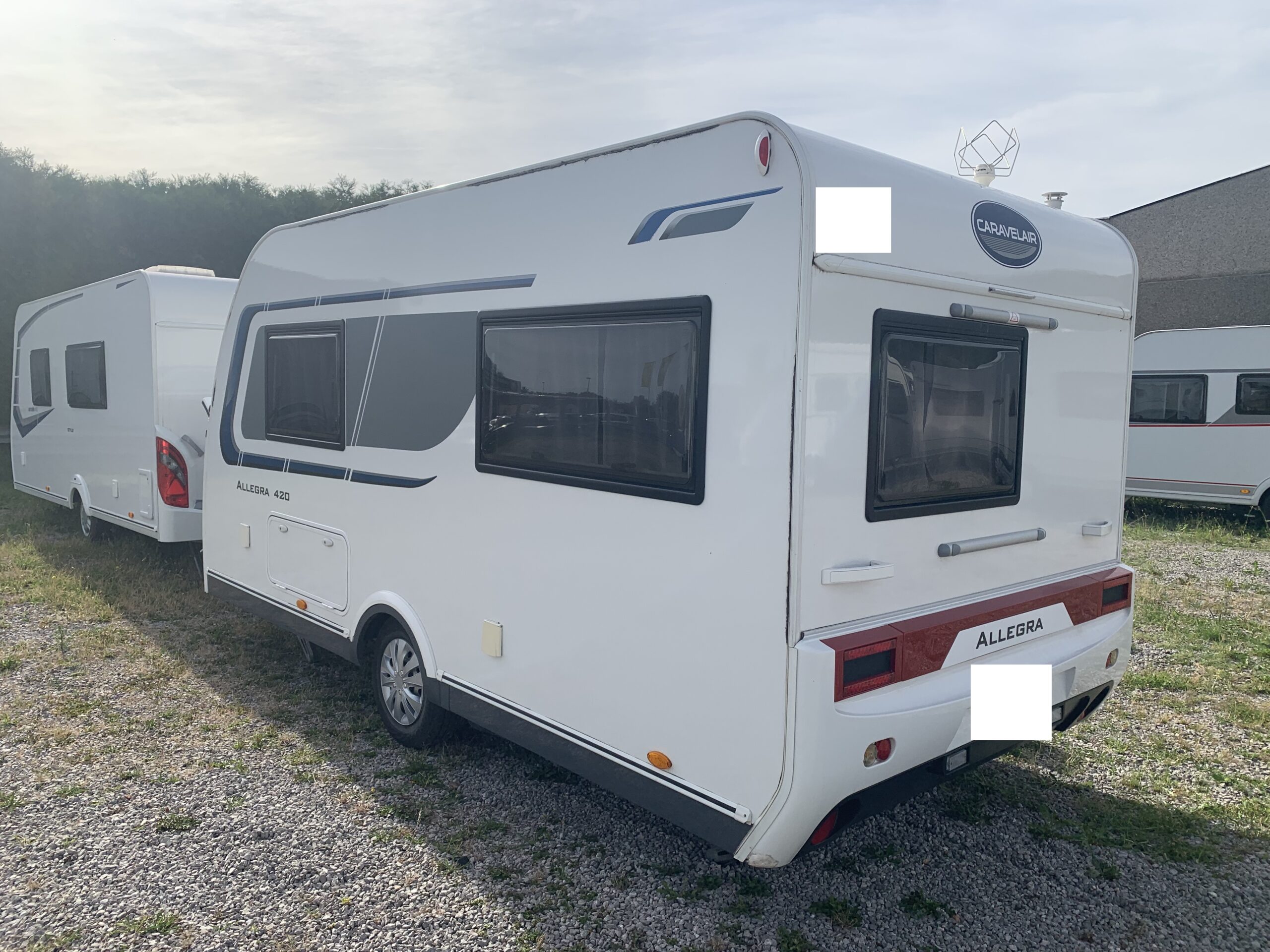 CARAVANE CARAVELAIR 420 ALLEGRA – Image 15