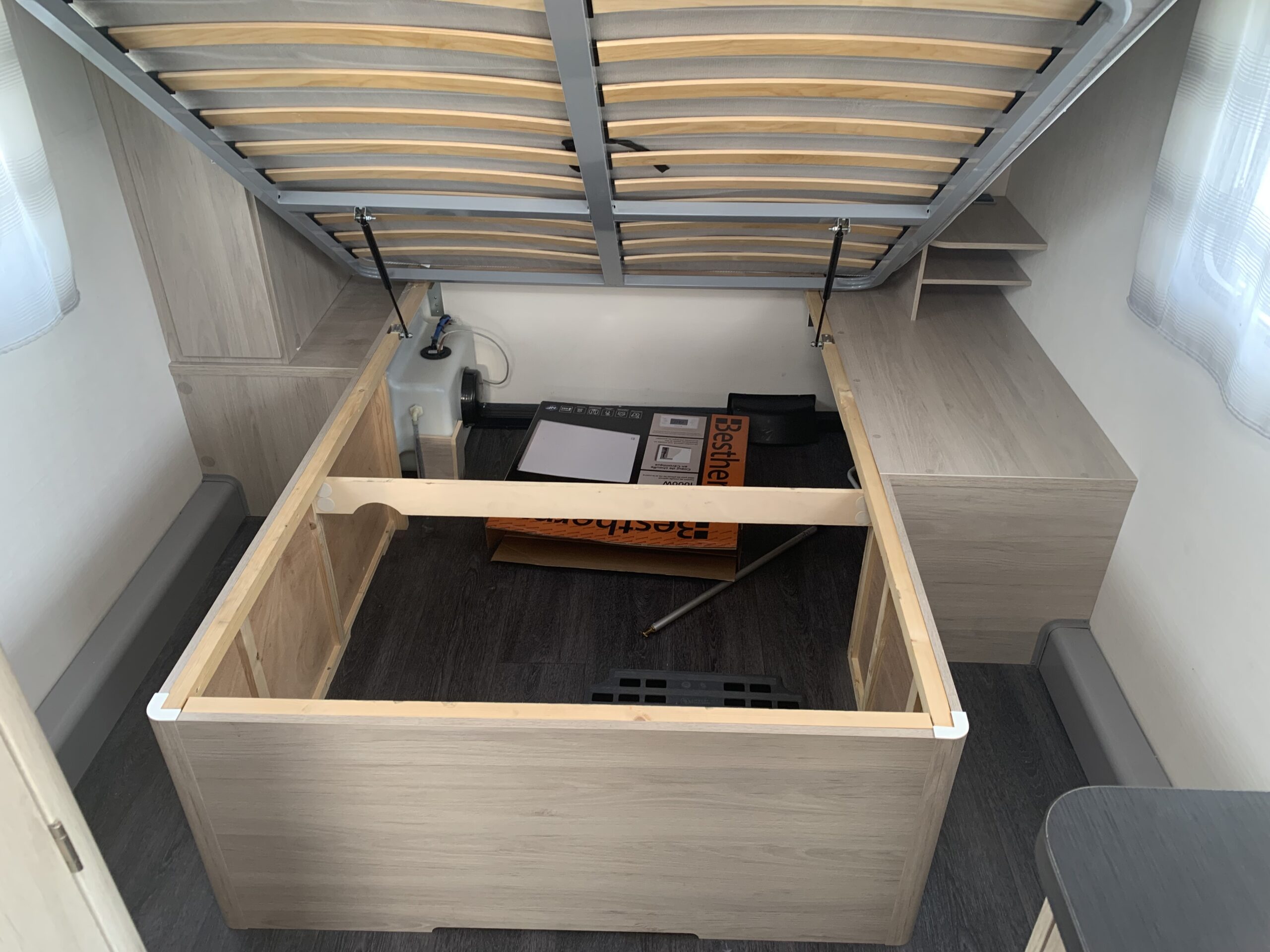 CARAVANE CARAVELAIR 470 ANTARES STYLE – Image 3