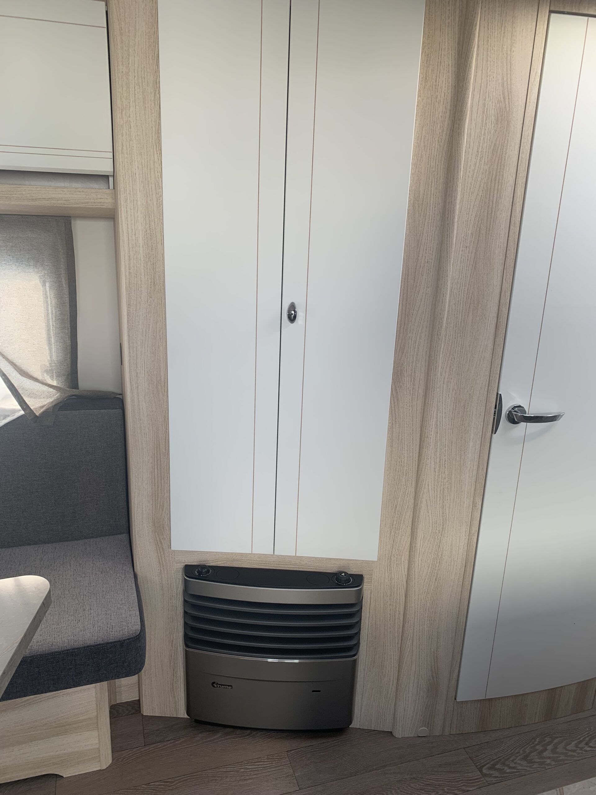 CARAVANE HOBBY 495 UL DE LUXE – Image 11