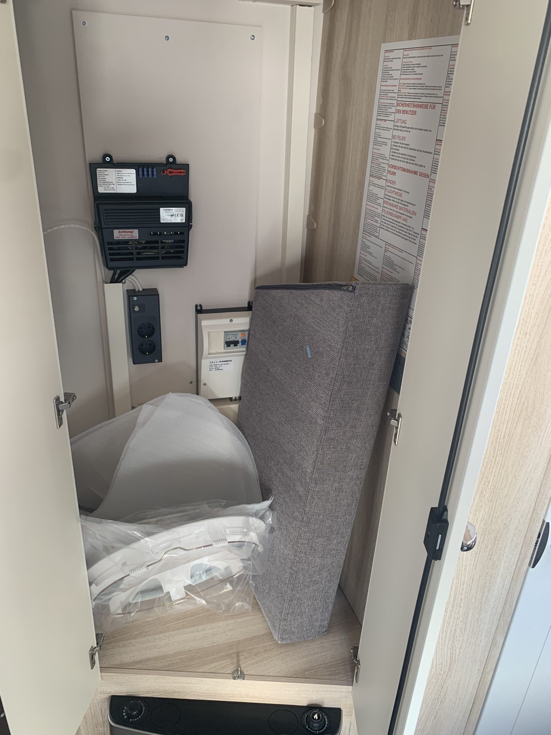 CARAVANE HOBBY 495 UL DE LUXE – Image 12