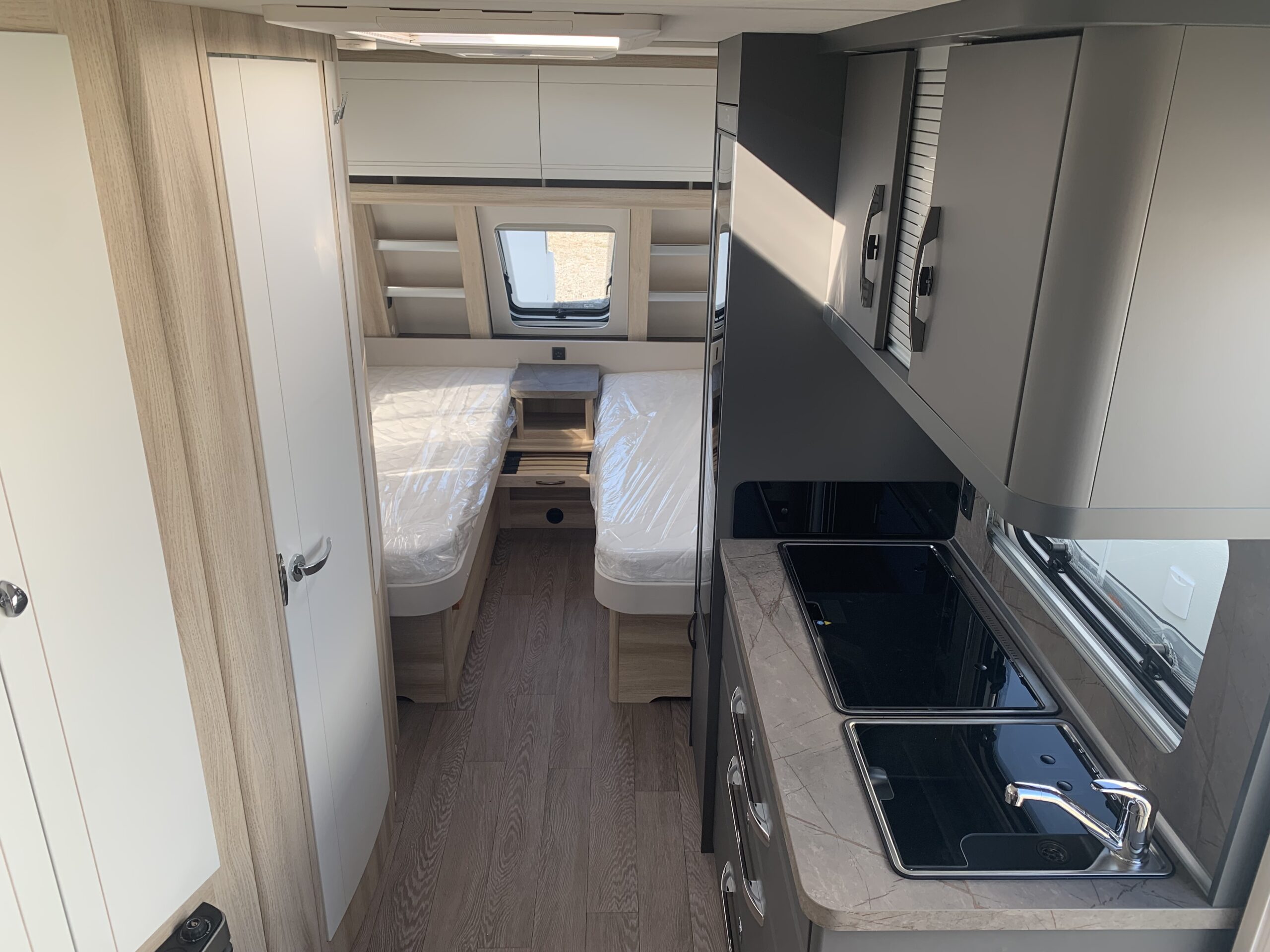 CARAVANE HOBBY 495 UL DE LUXE – Image 13